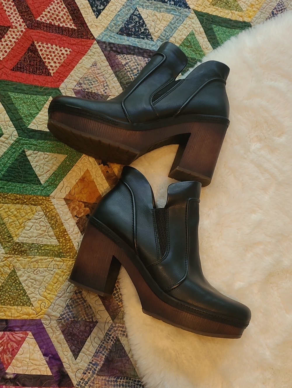 Korks Black Faux Leather Platform Lightweight Casual Ankle Boots Size 9